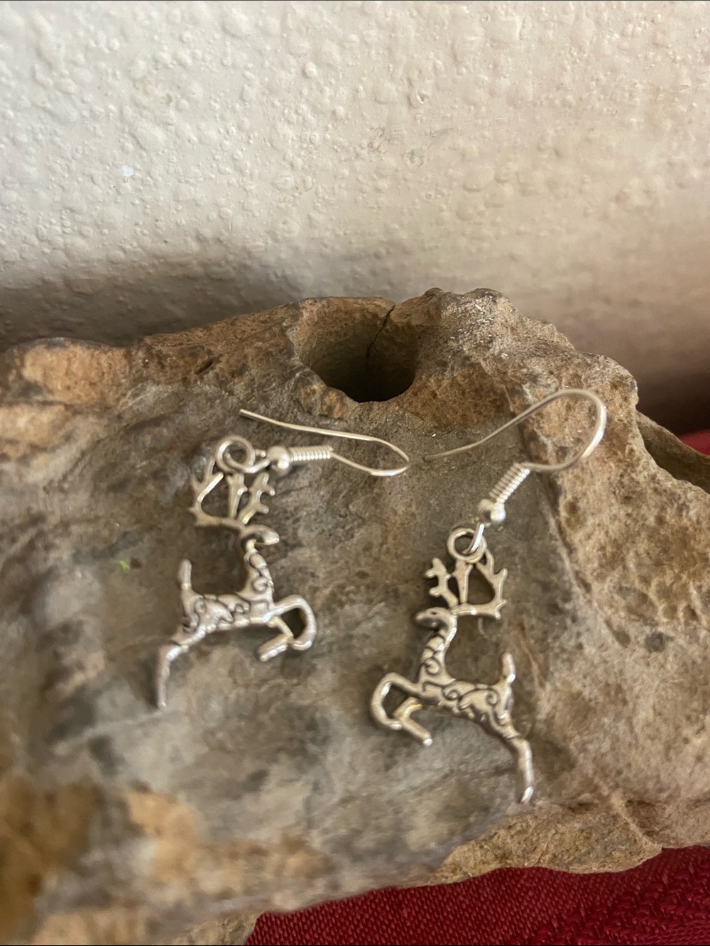 5/$10❤️❤️❤️NEW Handmade Reindeers Silver Tone Zinc Alloy Drop Earnings